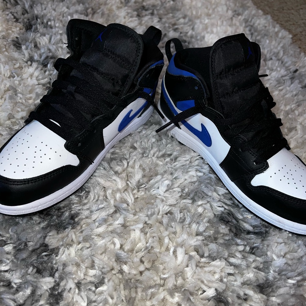 Air Jordan 1 Mid ‘Racer Blue’ - Picture 2 of 8